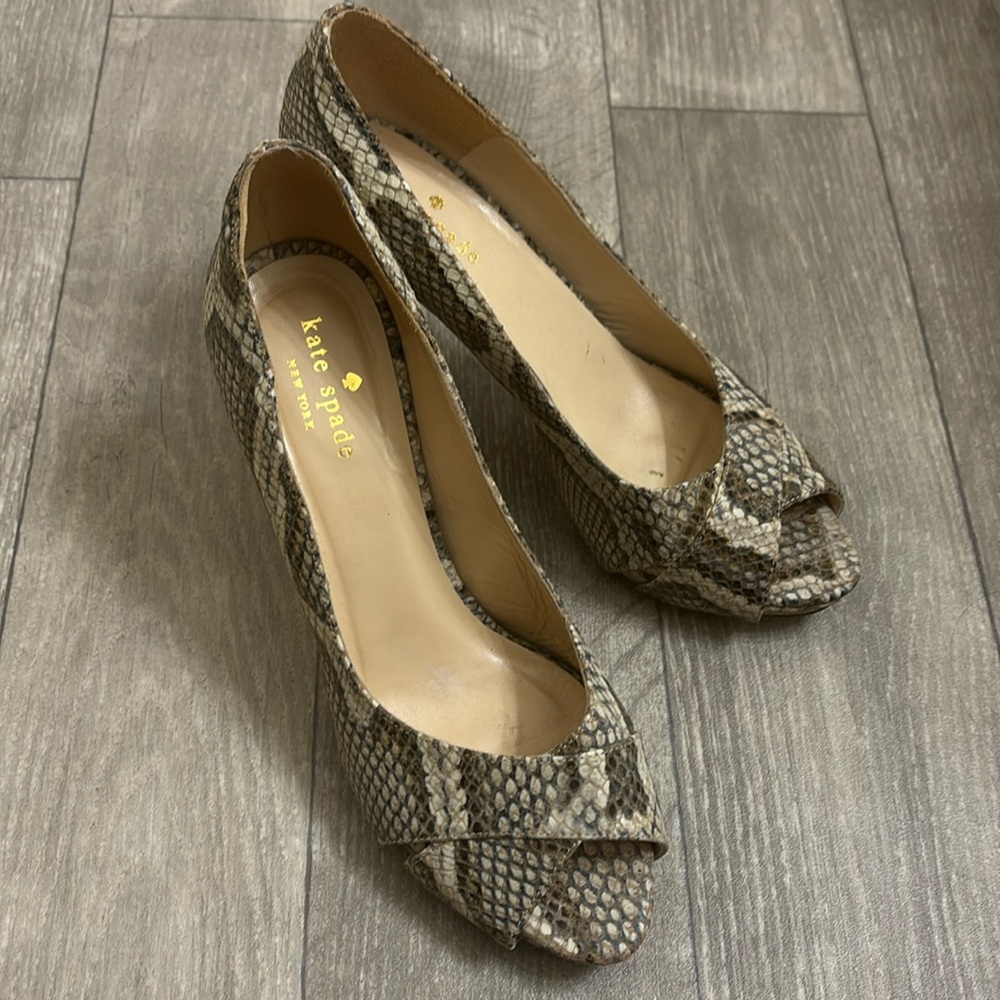 Peep toe Kate Spade heels 7